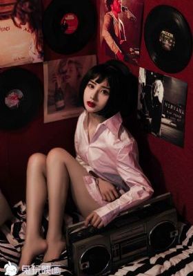 漂亮的小蜜桃